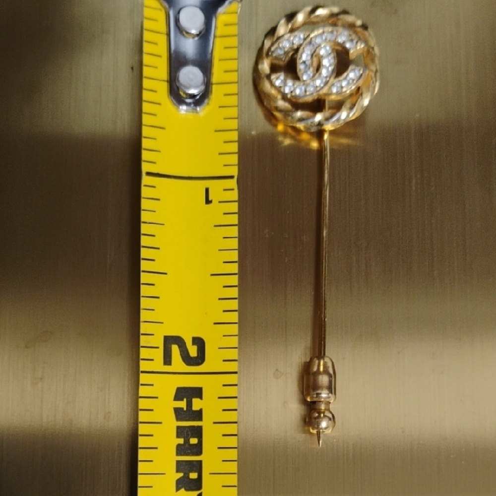 SALE! Auth CHANEL Coco Gold Crystal Lapel Pin Brooch W Crystal Details & Box - Picture 5 of 9